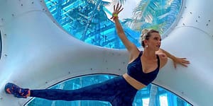 Российская синхронистка исполнила танец Уэнсдей Адамс под водой