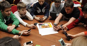 Школьники могут остаться без телефонов